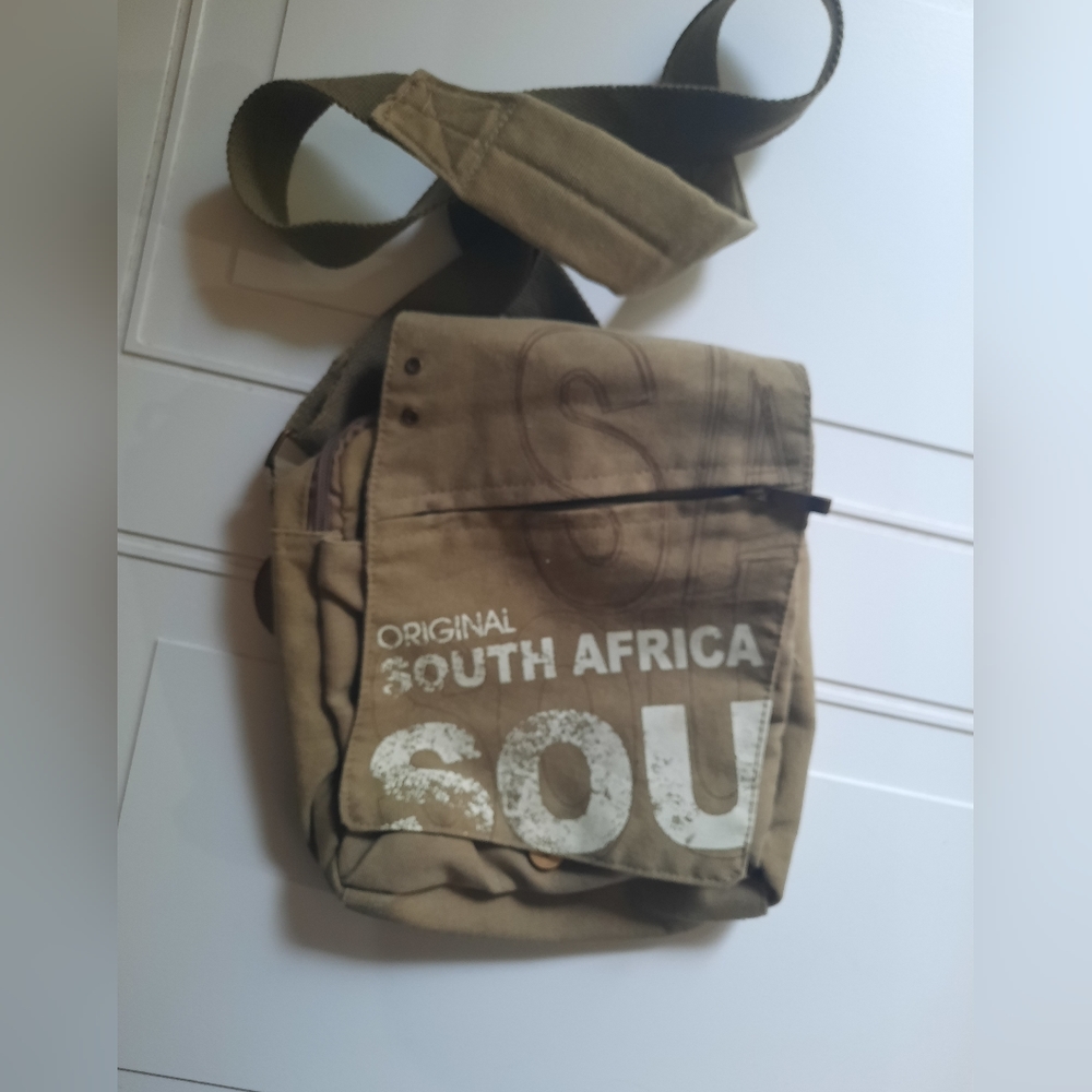 SALE Robin Ruth cross body